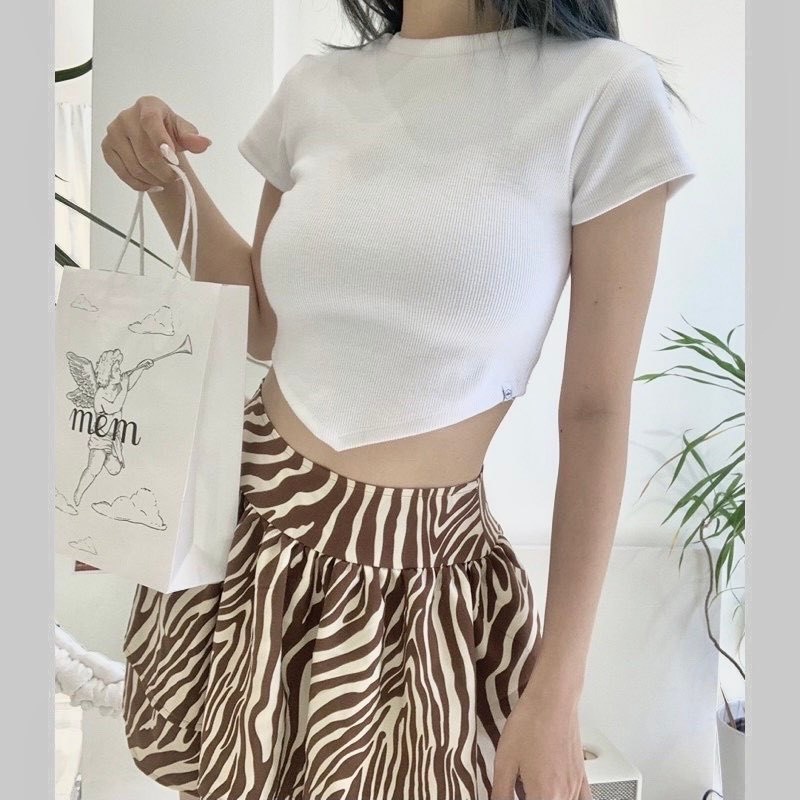 Áo Croptop Cổ Tròn Basic Ôm Body Đuôi Áo Vạt Chéo Sang Xịn Chất Thun Gân Dày Dặn Co Giãn