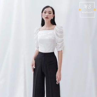 Áo vai phồng dây rút cổ vuông tay lỡ xếp ly ngực
