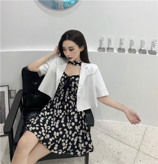 Đầm Xoè Hoa Cúc Đen Dây Choker Độccccc