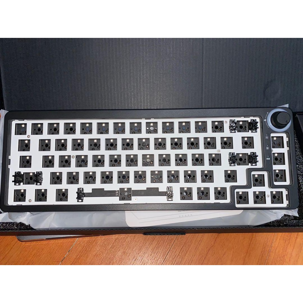 - Kit Phím Cơ Gamakay LK67 - RGB - 3 MODE - NEW FULLBOX - Hotswap - đủ màu