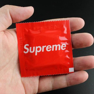 Khăn ướt Supreme sang chảnh giá sỉ - đội lốt Ba Con Sói
