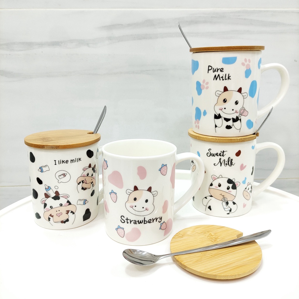 Cốc Sứ Uống Nước Họa Tiết Bò Sữa + Nắp Đậy Và Muỗng A-507