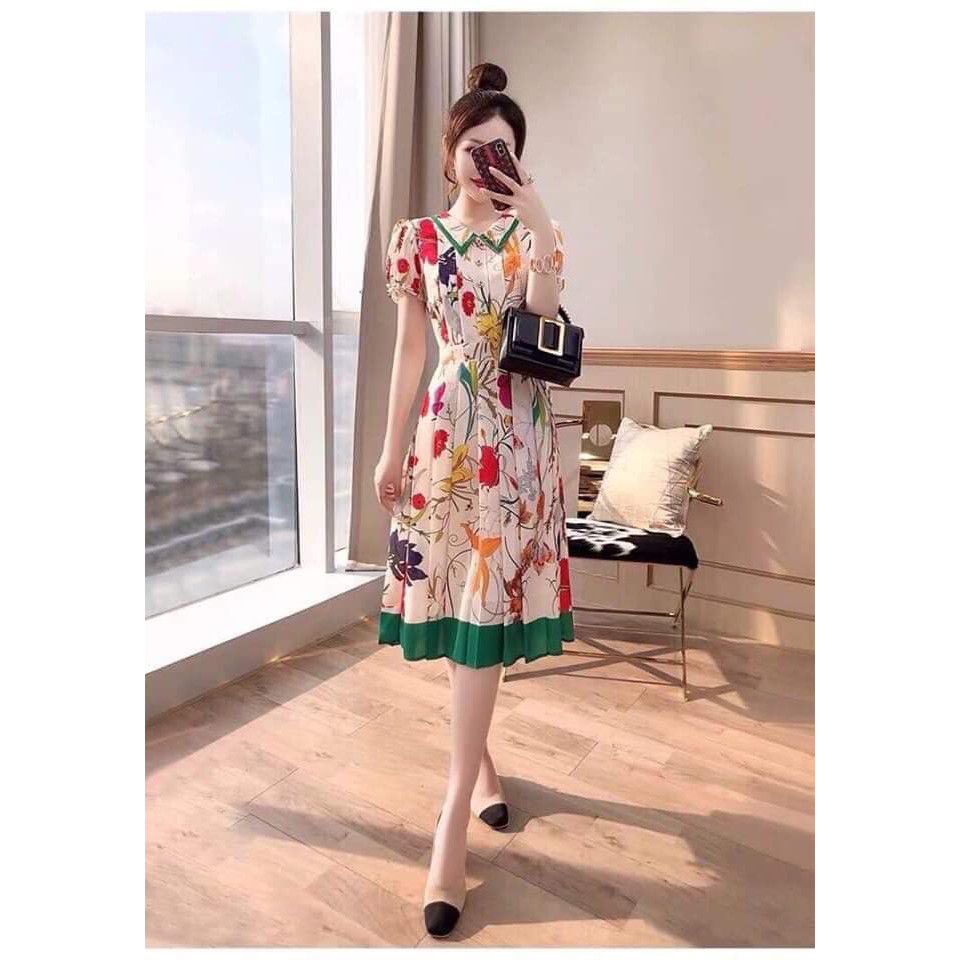 Đầm hoa xèo xếp ly tay con