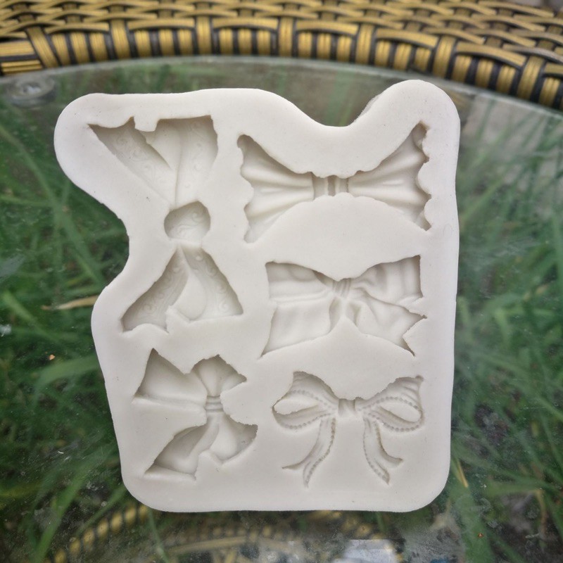 silicon nơ trang trí bánh