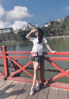 Chân váy xếp ly
