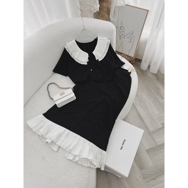 SET ÁO CROPTOP ĐEN CỔ SEN TRẮNG + CHÂN VÁY MIDI ĐEN BÈO