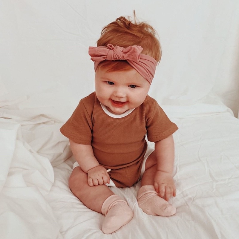 BỘ QUÀN ÁO MINKY MOM 002 CHO BÉ (MÀU TRƠN VIỀN TRẮNG)