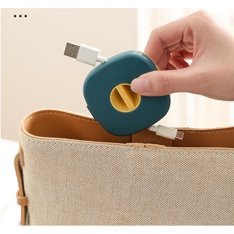 Hộp Đựng Cáp Sạc / Tai Nghe Xoay Được