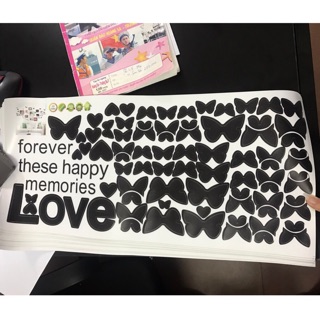 Decal Love Bướm trang trí