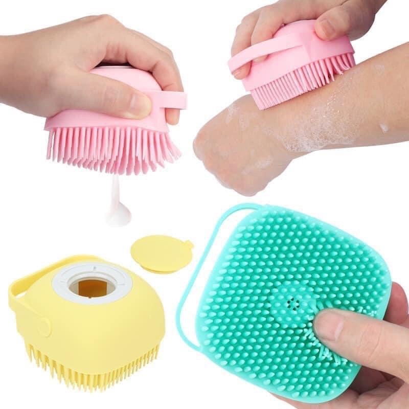Bông tắm gội tạo bọt sillicon gai có ngăn chứa xà phòng Store4girls