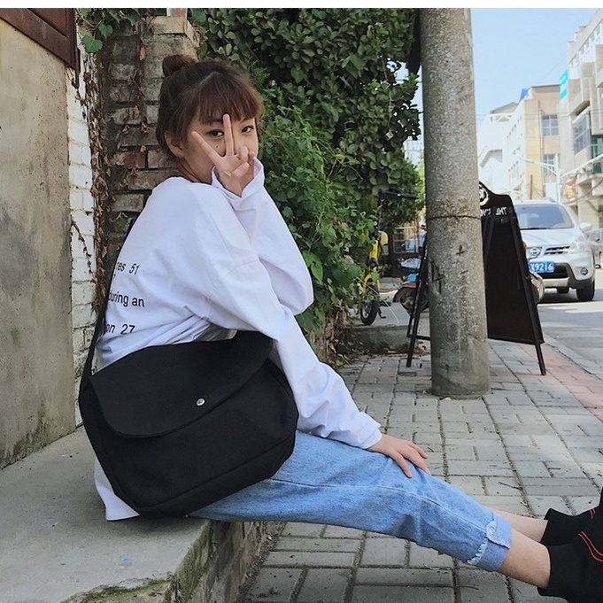 Túi tote đeo chéo Unisex nam nữ-vải dệt canvas màu trắng -đen-phong cách Ulzzang nam nữ