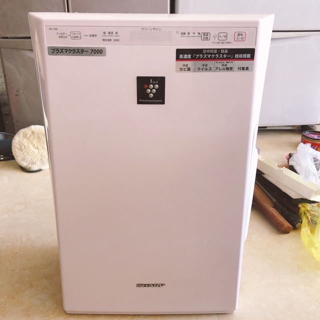 Máy lọc không khí sharp
