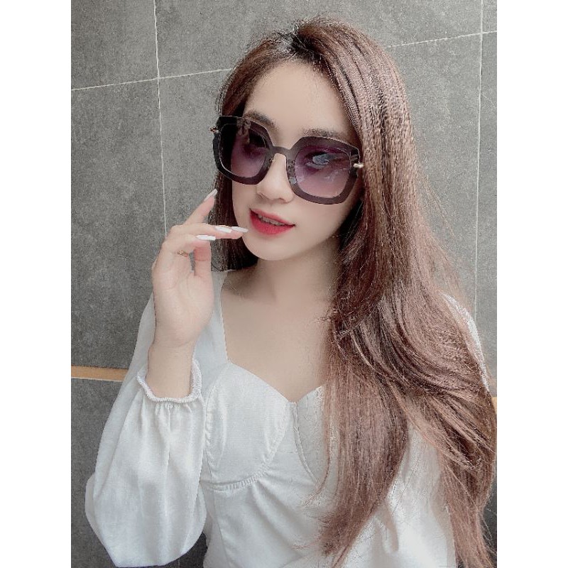 Kính Shein có mail mua hàng của web, full box