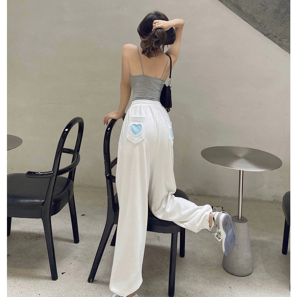 Quần jogger tim KA Closet có 2 màu Đen Trắng 2 size M, L chất umi đanh mịn không xù dầy, tim đẹp, chun ống from rộng
