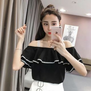 Áo vai bèo trễ vai style bánh bèo dễ thương