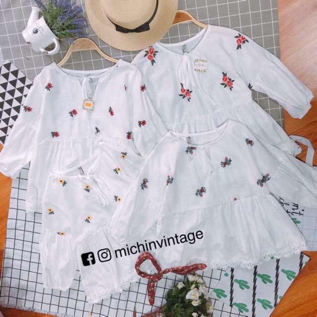 Áo Babydoll Thêu Hoa Nhí