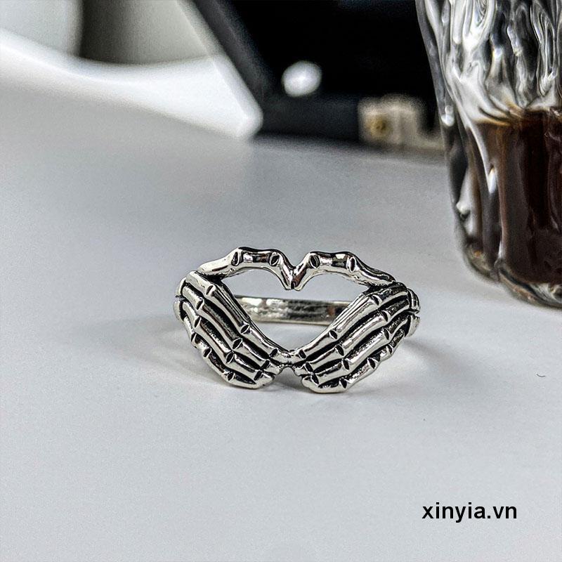 Nhẫn kim loại hình xương bàn tay kiểu dáng độc đáo cá tính