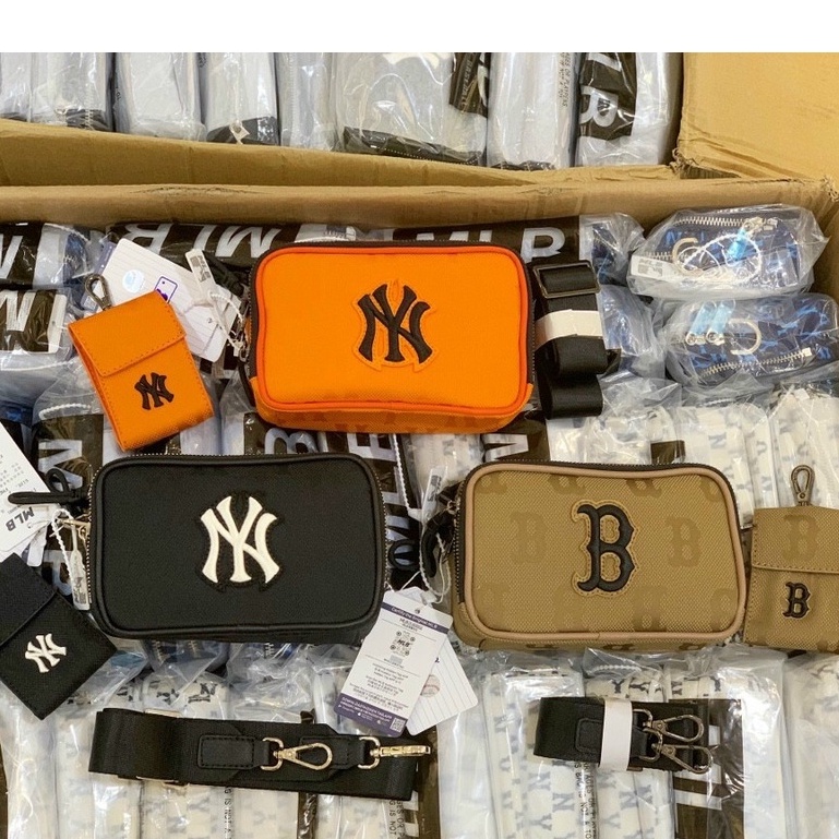 Túi đeo chéo nữ mlb dáng vuông size 18cm *5cm * 12cm