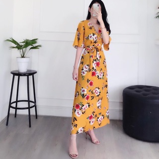 Đầm hoa vàng