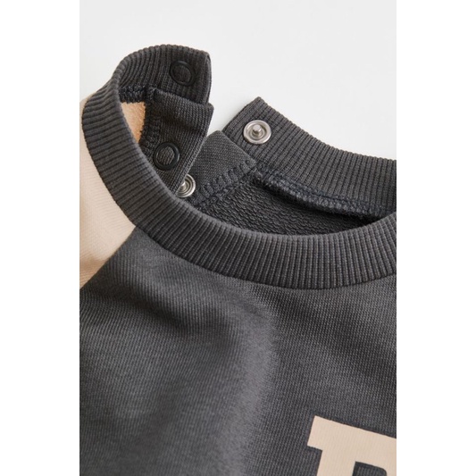 Áo nỉ cho bé HM auth