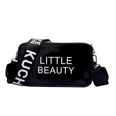 túi xách Hologram TXT2 Túi xách quai chéo có chữ Little Beauty túi Ulzzang