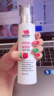 MINERAL WATER SPRAY (xịt khoáng)
