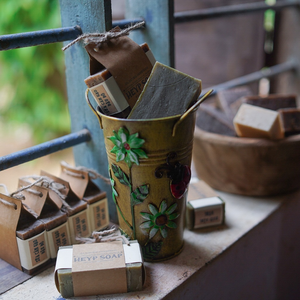 Xà Phòng Lá Bấn - Hỗ Trợ Giảm Viêm Da Cơ Địa Giảm Mụn Lưng Hiệu Quả - HEYP SOAP