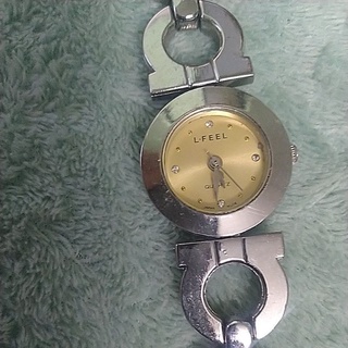 Đồng hồ nữ hiệu Seiko