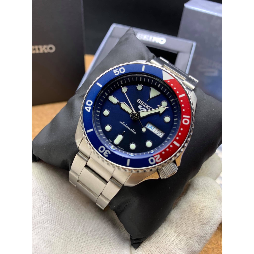 Đồng hồ nam Seiko Pepsi Automatic SRPD53K1 - Dạ quang và vòng benzel
