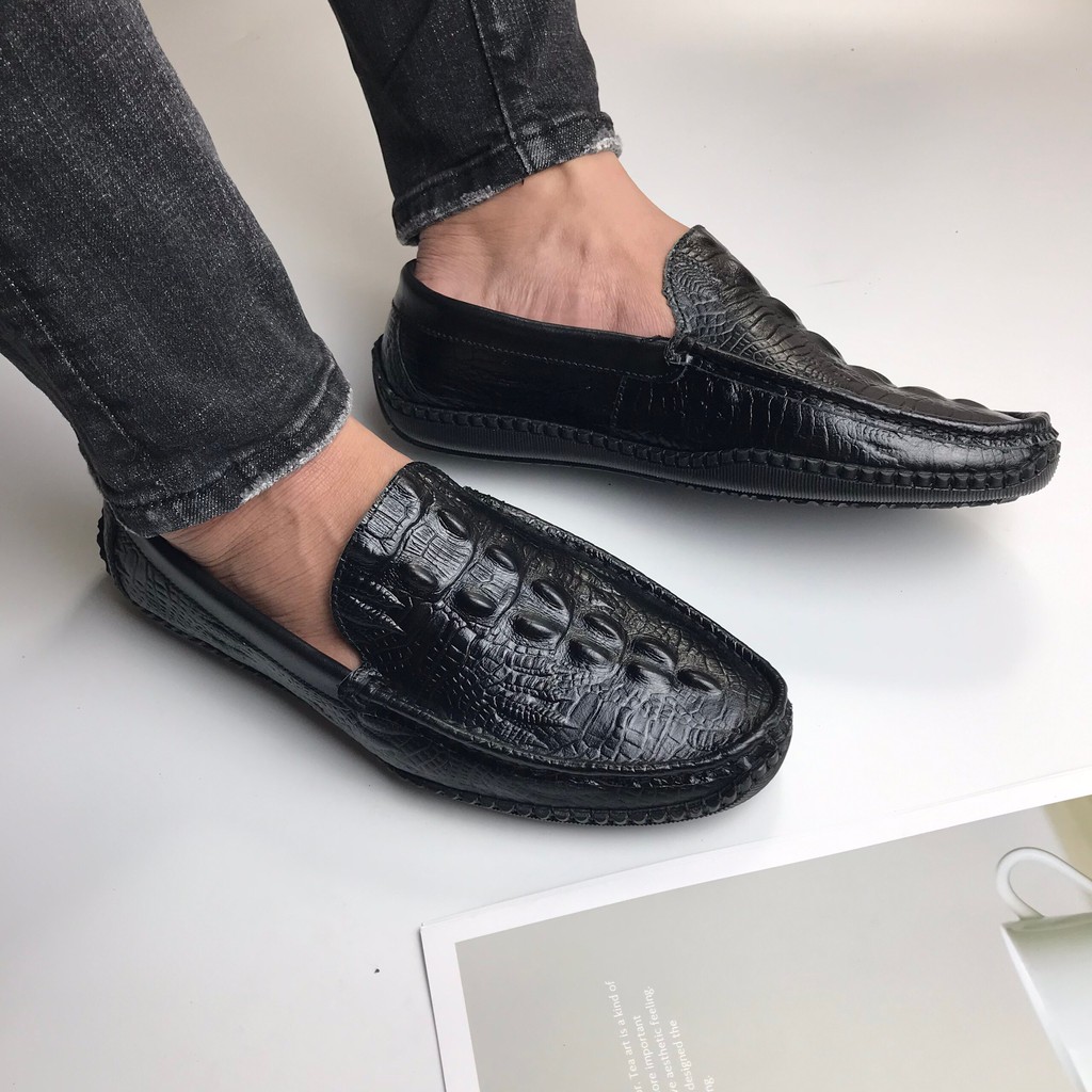 [Có Video]GIÀY LƯỜI NAM - CHẤT DA BÒ 100%, ĐẾ CAO SU ĐÚC - MÀU ĐEN - DẬP VÂN CÁ SẤU | BigBuy360 - bigbuy360.vn