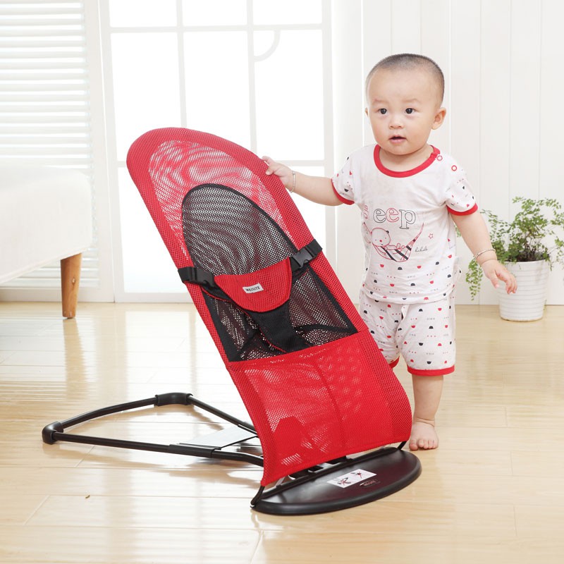 Ghế rung nhún cho bé có  tặng kèm thú treo đồ chơi