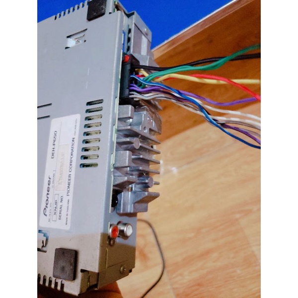 Carozzela Pioneer DEH -P650 made in japanAux.usb. out cra.cd. radio. Mp3