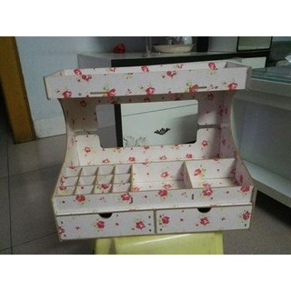 Kệ đựng mỹ phẩm gỗ