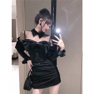 Đầm body nhung dài tay cổ polo phối lưới gắn nơ