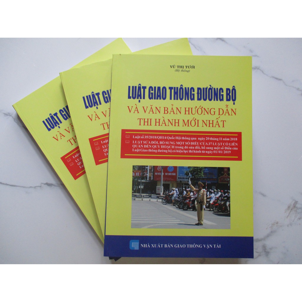 Sách - Luật Giao Thông Đường Bộ Và Văn Bản Hướng Dẫn Thi Hành Mới Nhất | BigBuy360 - bigbuy360.vn