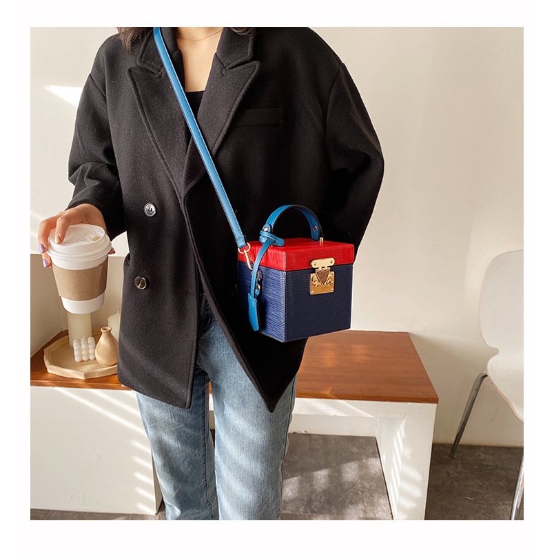 Túi đeo chéo JASMIN NOIR TBD1788 kiểu hình hộp phối chốt khóa thiết kế cổ điển thời trang cho nữ