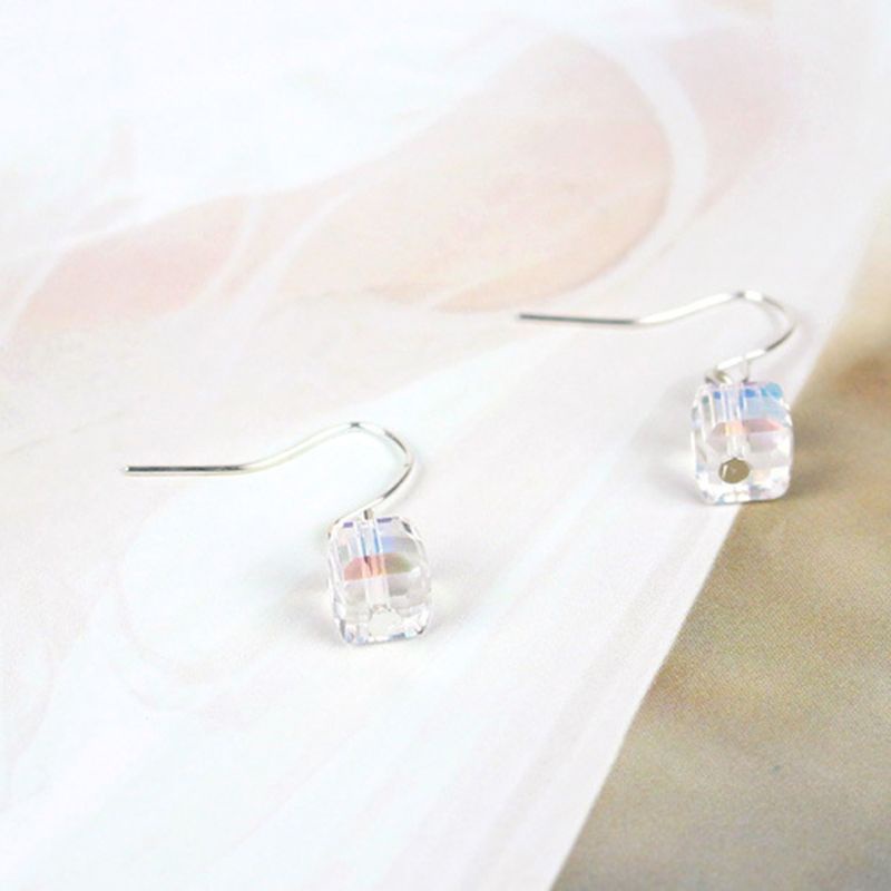 Bông Tai Pha Lê Lấp Lánh Đơn Giản Nhiều Màu Sắc Dành Cho Nữ