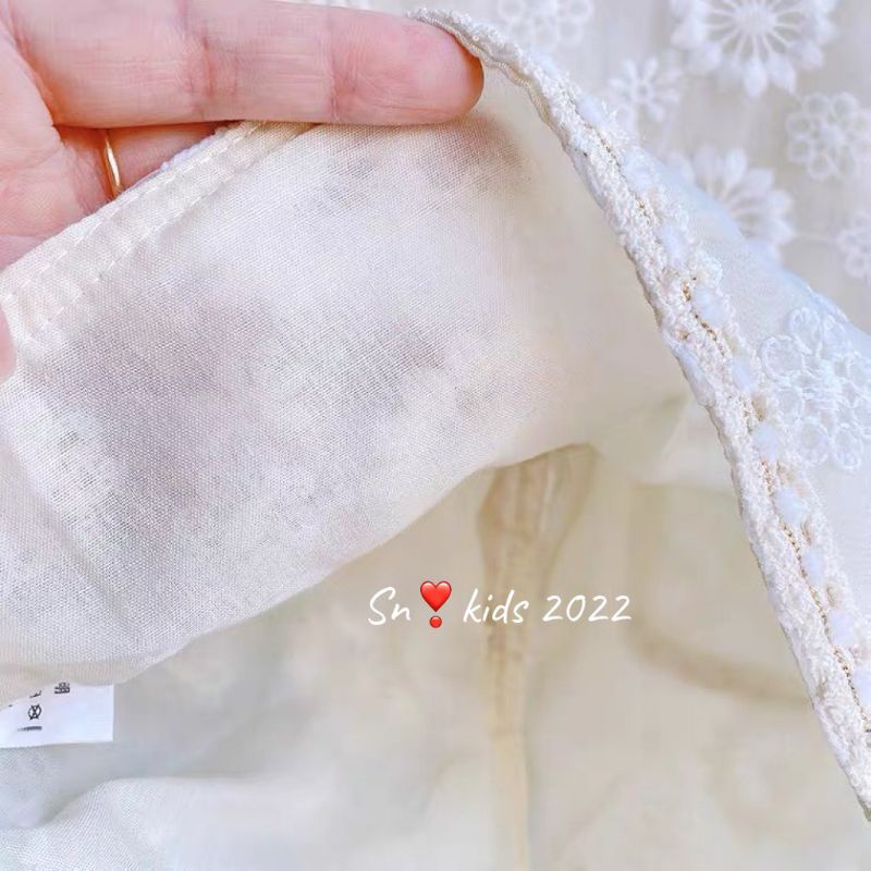 Set  ren nơ ngực cổ sen màu kem xinh xắn bé gái