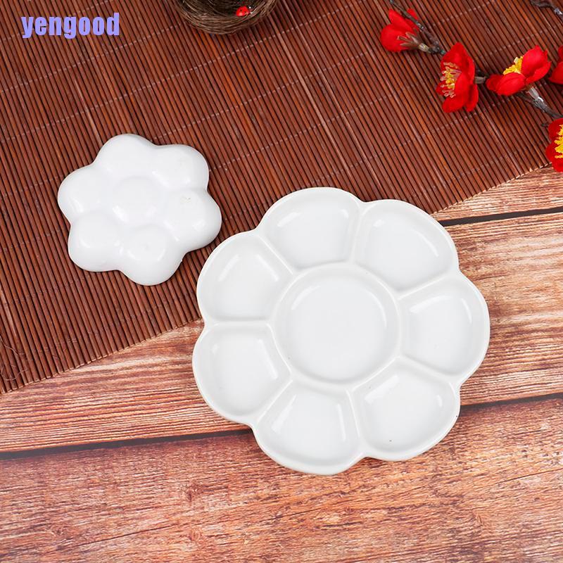 Bảng màu nước bằng sứ thiết kế đơn giản tiện dụng