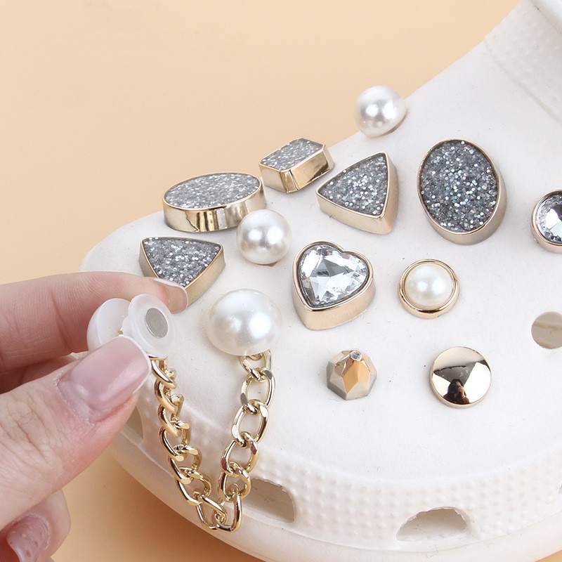 Bộ Phụ Kiện Làm Phụ Kiện Trang Trí Giày Dép Crocs Jibbitz DIY Hình Con Ong Phong Cách retro Châu Âu