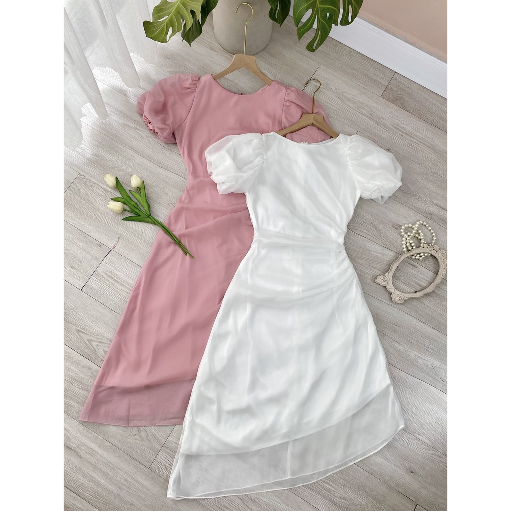 Đầm Công sở cổ thuyền tay búp, nhẹ nhàng, cổ kính, xòe nhẹ, tay lở, trắng, hồng, dài qua gối, maxi | BigBuy360 - bigbuy360.vn