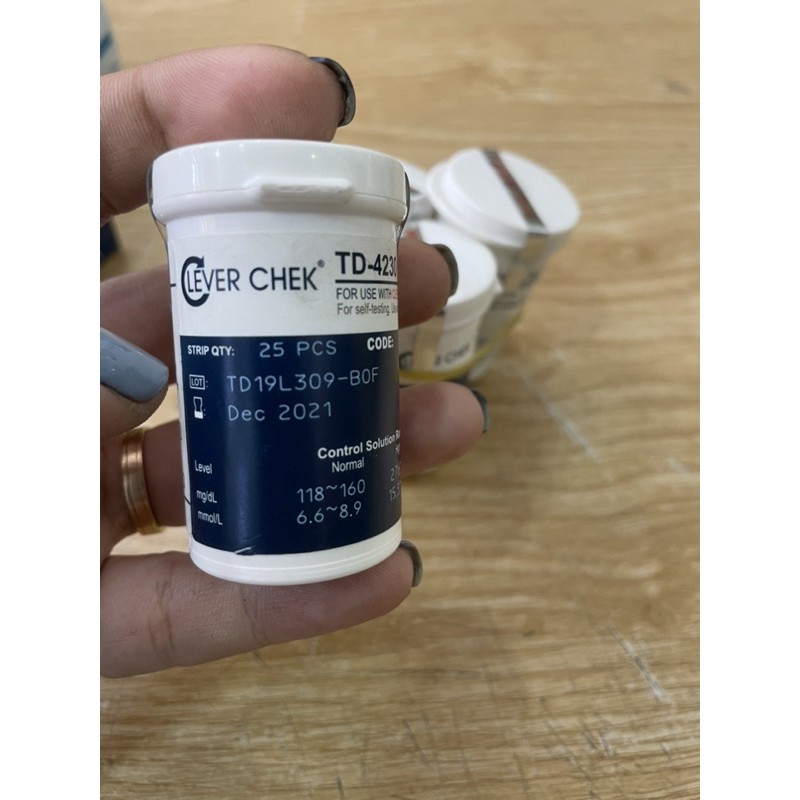 Que thử đường huyết Clever Chek