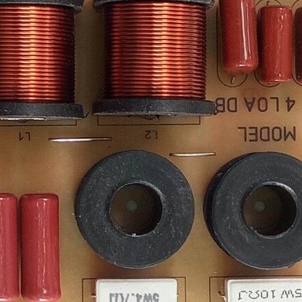 COMBO 2 MẠCH PHÂN TẦN 4 LOA AD - 2BASS -1 MID - 1 TREBLE - CÔNG SUẤT LOA TỪ 50-400W