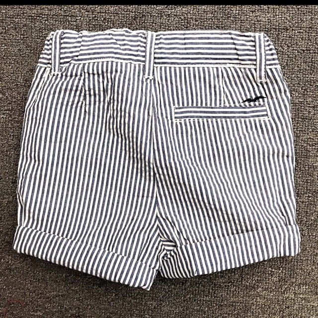 Quần short đũi bé trai sọc xanh