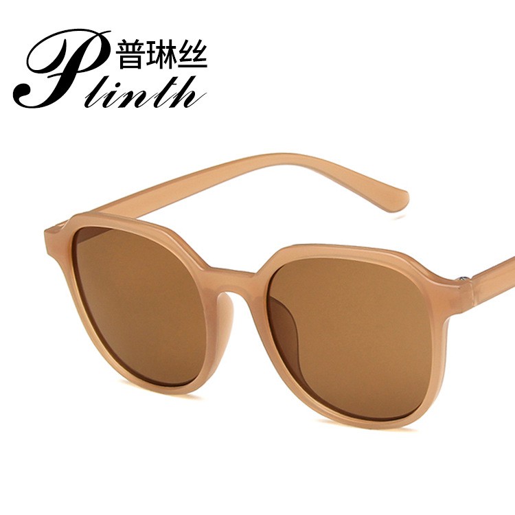 Kính mát chống tia UV kiểu dáng thời trang dành cho nữ