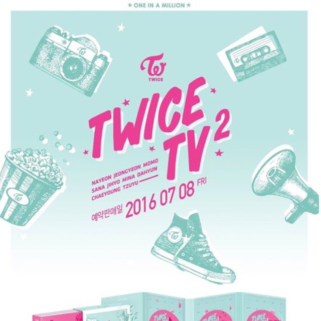 Bộ 2 Phụ Kiện Trang Trí Hình Nhóm Nhạc Twice Tv