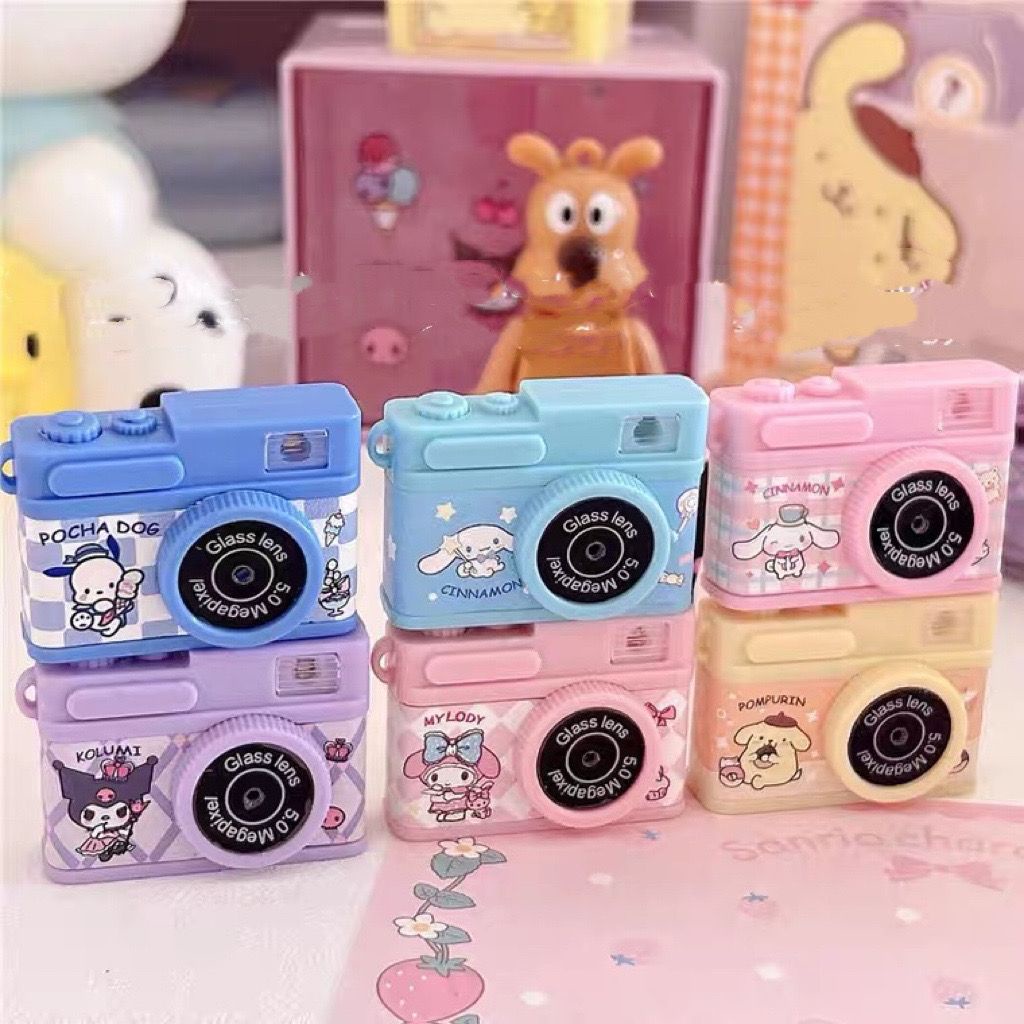Móc Khóa Hình Máy Ảnh Sanrio Tai To Phát Quang Độc Đáo