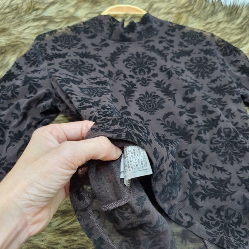 Áo lưới ren xuyên thấu size S pass nhanh dọn nhà