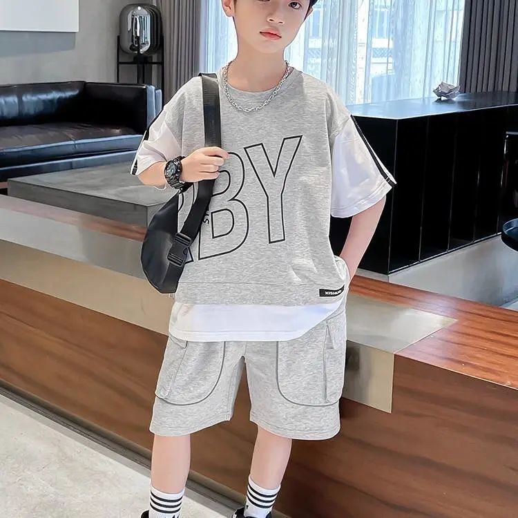 Bộ Đồ Thể Thao Hai Mảnh Áo Tay Ngắn Cỡ Vừa 2022 Phong Cách Mới Dành Cho Bé Trai