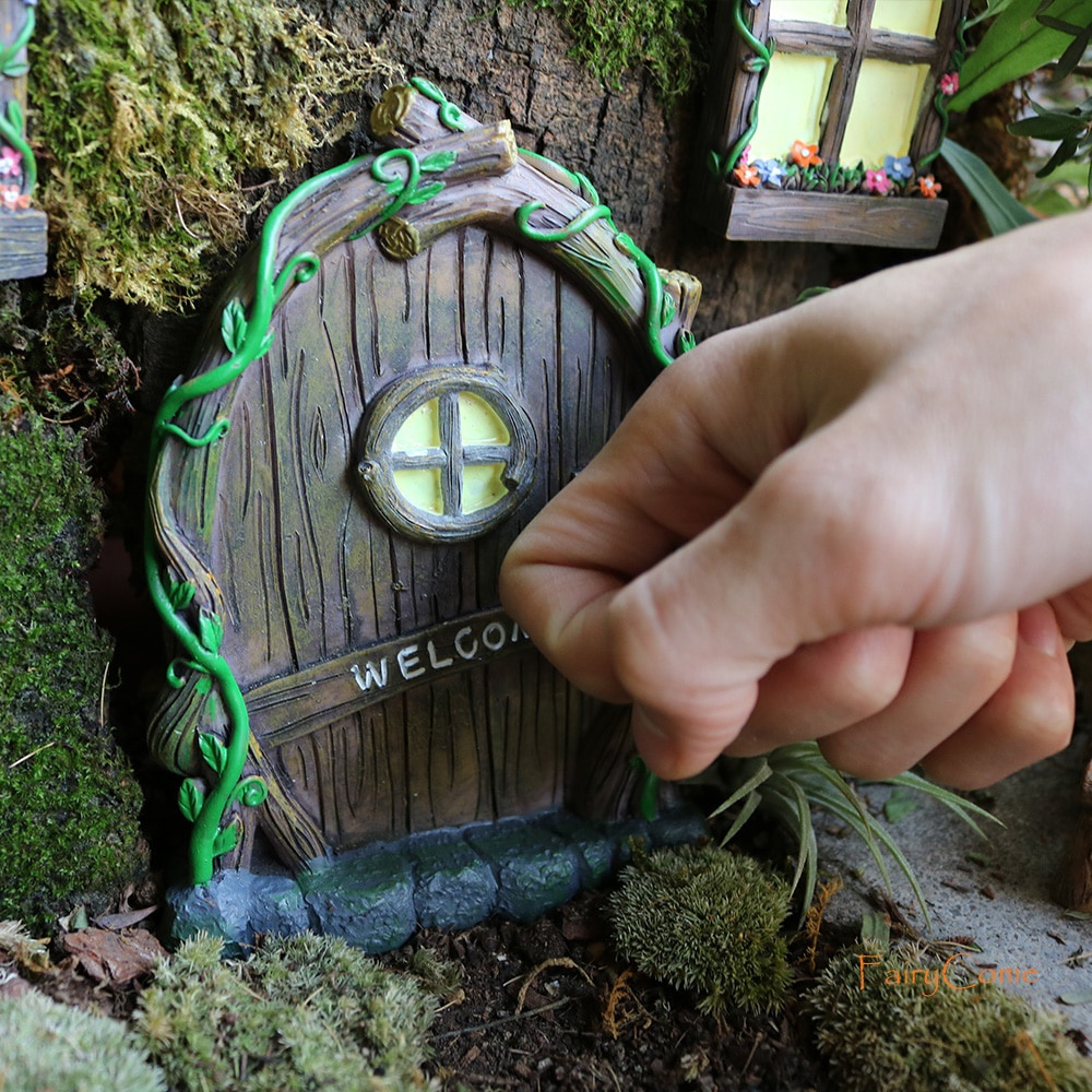 Miniature Tree Decor Fairy Garden Door and Windows Kit with Lamp Glow In The Dark Outdoor Ornament